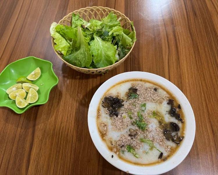 Kinh nghiệm du lịch Hà Giang mới nhất 39 Cháo ấu tẩu được xem là bài thuốc giải cảm.