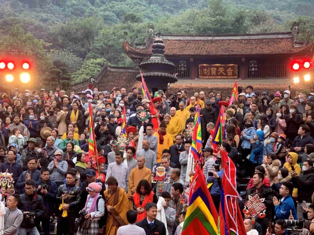 2648193b chua huong 10 1024x768 1