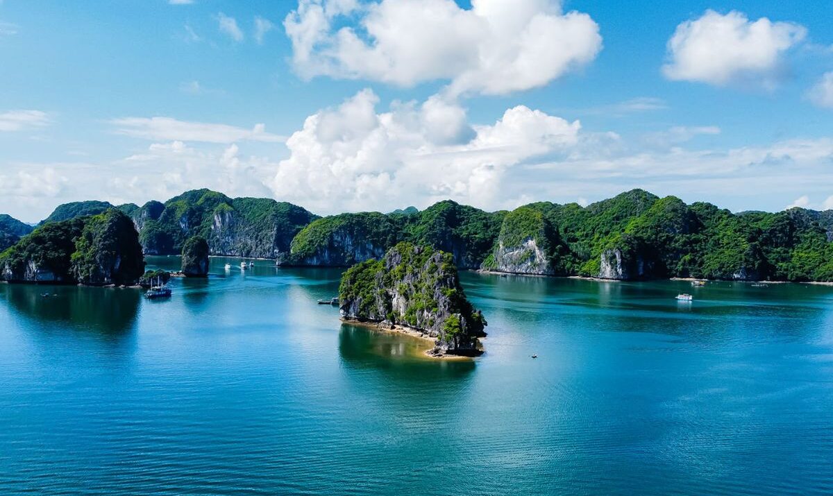 Kinh nghiệm du Lịch Cát Bà 2 Ngày 1 Đêm Tự Túc Chi Tiết 27 Vịnh Lan Hạ Hải Phòng – Gợi ý ăn uống, vui chơi và giải trí chi tiết