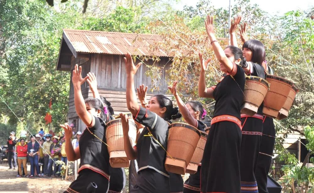 50+ Địa Điểm Du Lịch Đà Lạt Nổi Tiếng 157 Van Hoa Cong Chieng Tay Nguyen