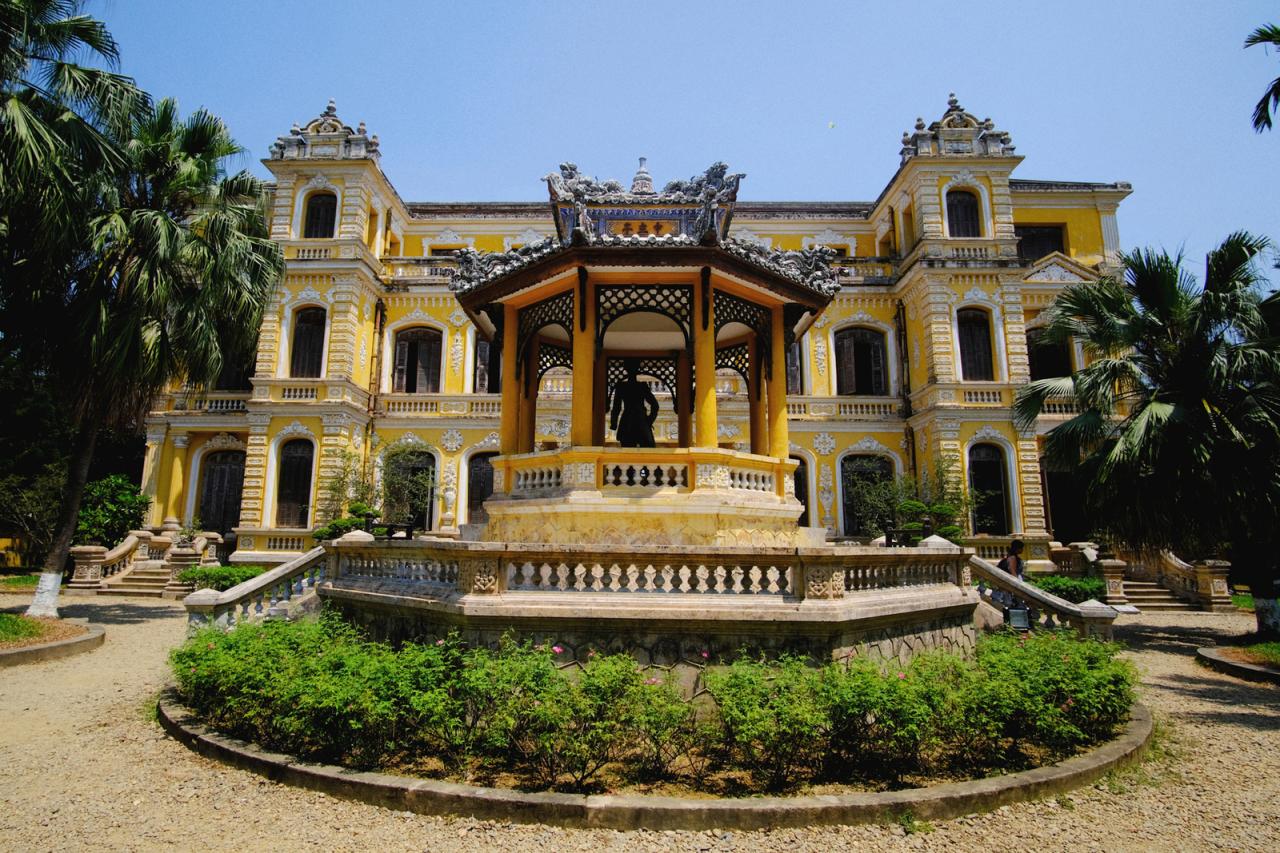 Cẩm nang du lịch Huế từ A-Z: di chuyển, ăn chơi, ... 84 cung-An-Dinh-7878-1650366422.jpg