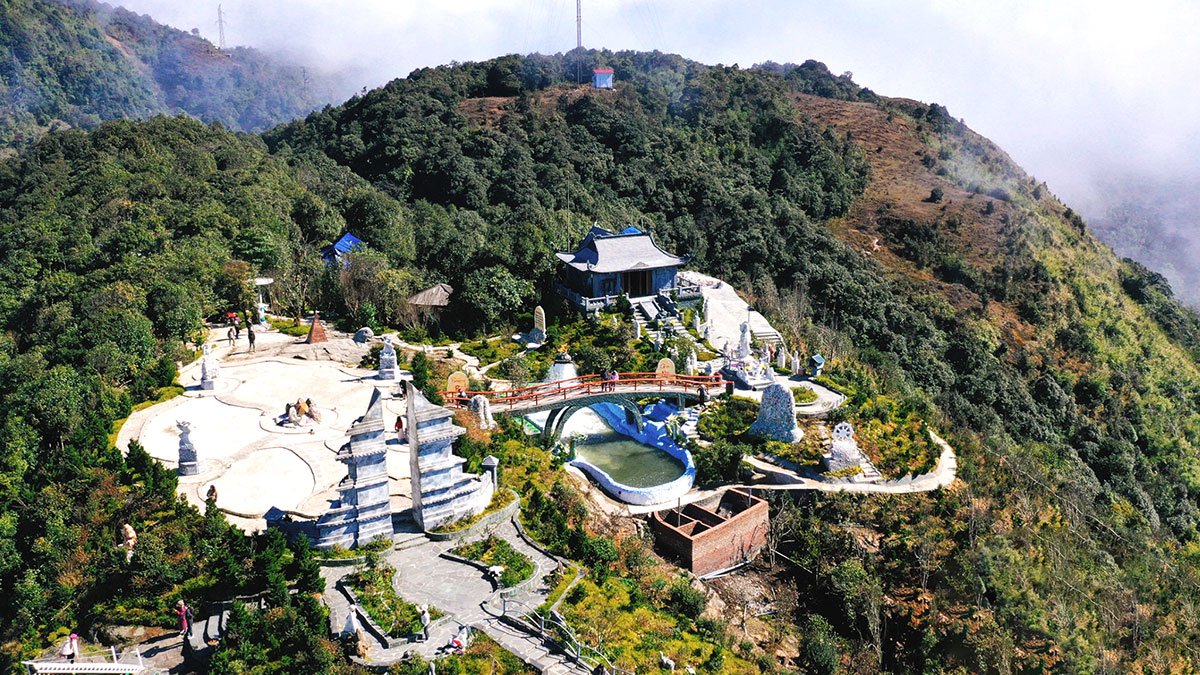 Sapa có Gì Chơi? Gợi ý 15 địa điểm du lịch sapa tự túc cực HOT 46 Khu du lịch Cổng trời Ô Quy Hồ: Hùng vĩ vẻ đẹp Tây Bắc