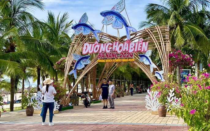 Top 10 Bãi Biển Đà Nẵng Đẹp Nhất Không Thể Bỏ Lỡ Top 10 Bãi Biển Đà Nẵng Đẹp Nhất Không Thể Bỏ Lỡ