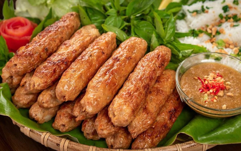 Cẩm nang du lịch Cần Thơ chi tiết từ A - Z 90 Nem nướng Cái Răng - Món ngon trứ danh Cần Thơ