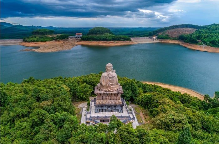 15+ Địa điểm du lịch Huế "hớp hồn" du khách 50 Thiền viện Trúc Lâm Bạch Mã Huế - nơi ước đến, chốn mong về