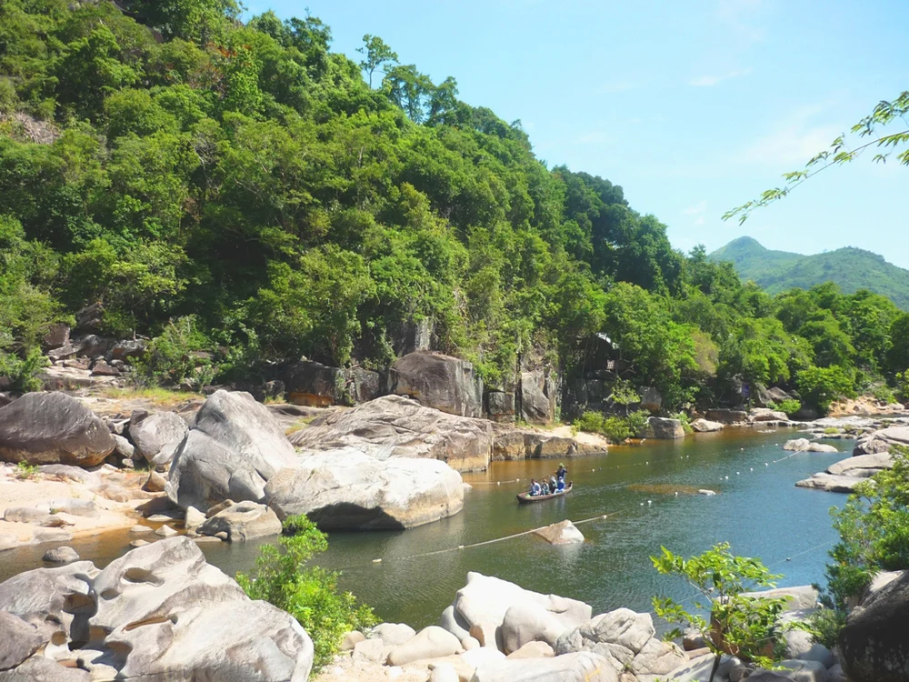 Khu Du Lich Sinh Thai Ham Ho