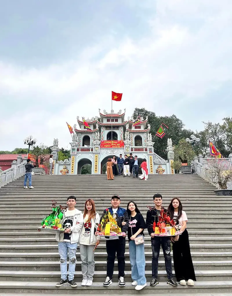 Kinh nghiệm đi lễ Bà Chúa Kho cầu tài lộc đầu năm 1 Kinh nghiem di le Ba Chua Kho cau tai loc dau nam