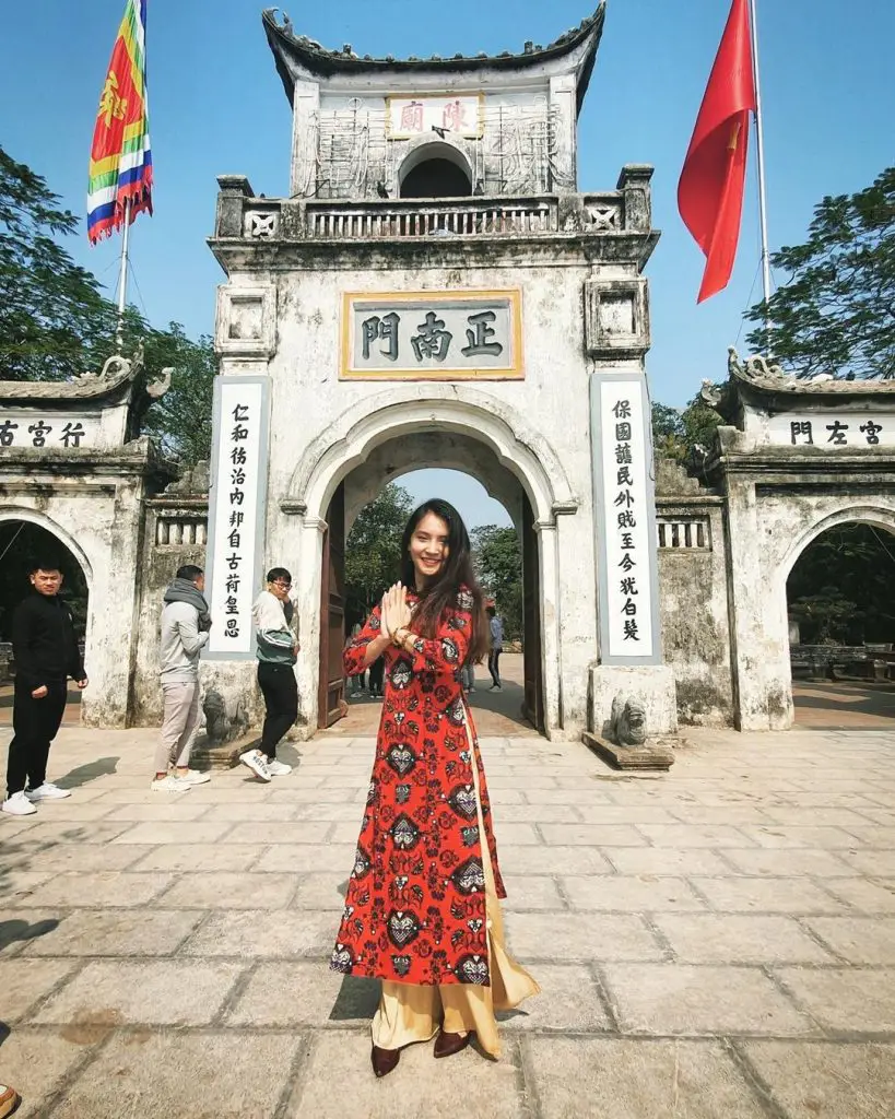 Lễ hội Đền Trần Nam Định: Cách xin ấn đúng chuẩn & Kinh nghiệm đi không bị chen lấn 4 Tour Den Tran Phu Giay 1 ngay 1