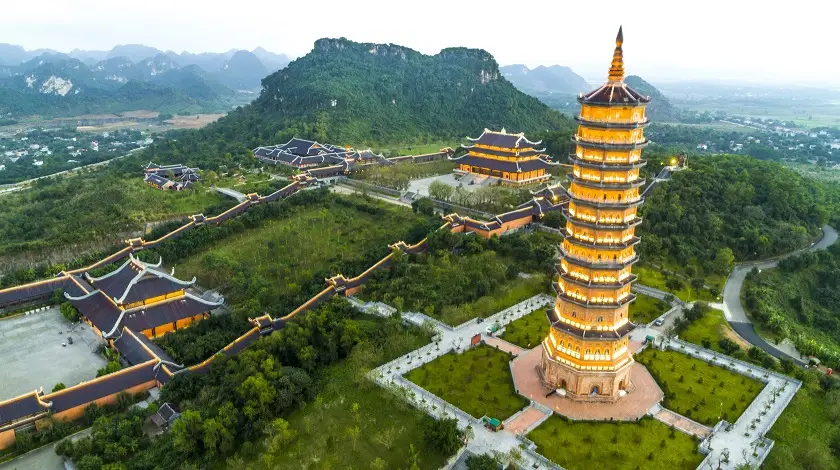 hành trình chiêm bái Chùa Bái Đính Ninh Bình