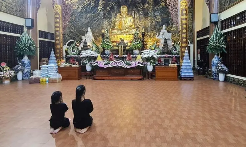 Hướng Dẫn Đi Lễ Chùa Cái Bầu: Ngôi Chùa Ven Biển Đẹp Nhất Quảng Ninh Hướng Dẫn Đi Lễ Chùa Cái Bầu: Ngôi Chùa Ven Biển Đẹp Nhất Quảng Ninh