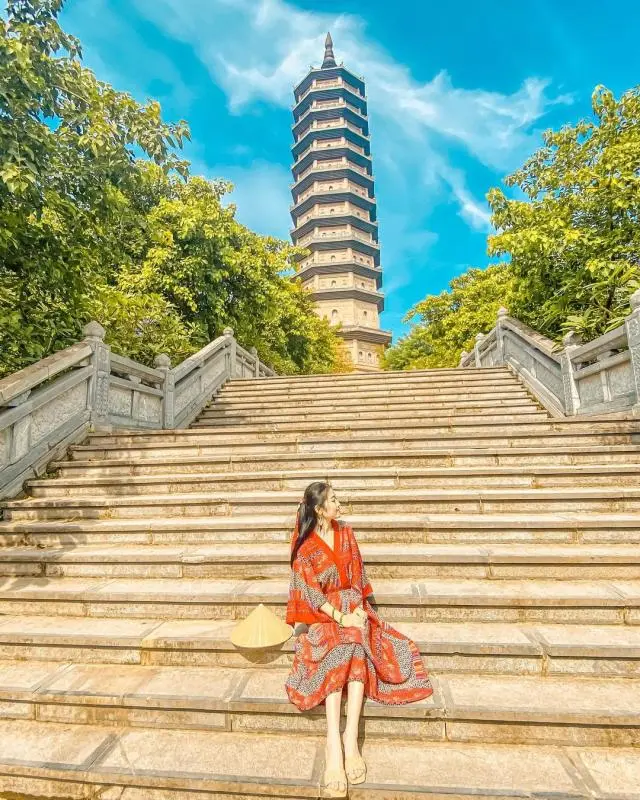 So sánh chùa Tam Chúc và Bái Đính: Đi đâu đẹp hơn và tiết kiệm hơn? So sánh chùa Tam Chúc và Bái Đính: Đi đâu đẹp hơn và tiết kiệm hơn?