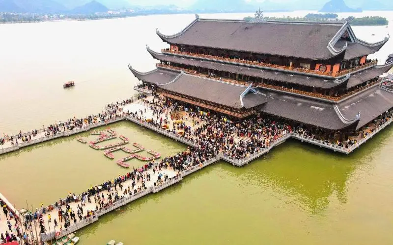 Chi phí đi Tam Chúc bao nhiêu? Kinh nghiệm tham quan tiết kiệm từ A–Z Chi phí đi Tam Chúc bao nhiêu? Kinh nghiệm tham quan tiết kiệm từ A–Z