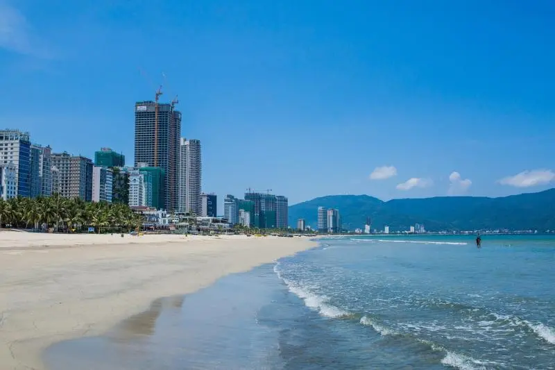 Du lịch biển tháng 3: Top bãi biển miền Trung đẹp nhất để đi trước mùa cao điểm Du lịch biển tháng 3: Top bãi biển miền Trung đẹp nhất để đi trước mùa cao điểm