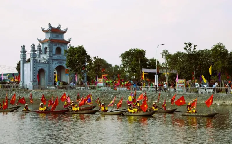 Đi lễ Đền Ông Hoàng Mười (Nghệ An): Cầu công danh, sự nghiệp linh thiêng Đi lễ Đền Ông Hoàng Mười (Nghệ An): Cầu công danh, sự nghiệp linh thiêng