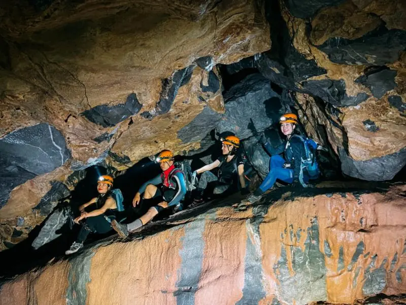 Review Tour thám hiểm hang động Quảng Bình 1 ngày cực chất