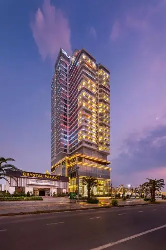 Review 15 Khách Sạn Hạ Long Gần Biển View Đẹp Đáng Ở 2026