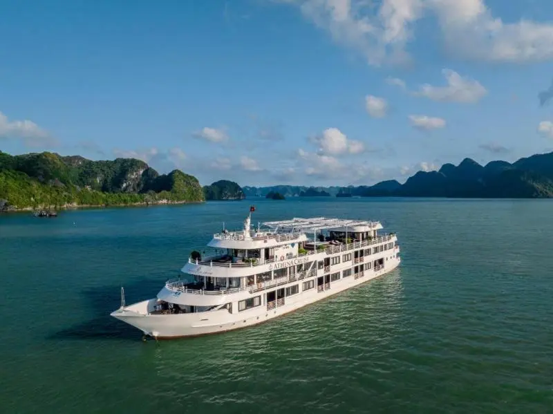 Top 10 Du thuyền Hạ Long 5 sao sang trọng 2026
