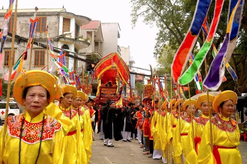 Lễ hội Chùa Thầy: Hướng dẫn tham quan và xem múa rối nước Lễ hội Chùa Thầy: Hướng dẫn tham quan và xem múa rối nước