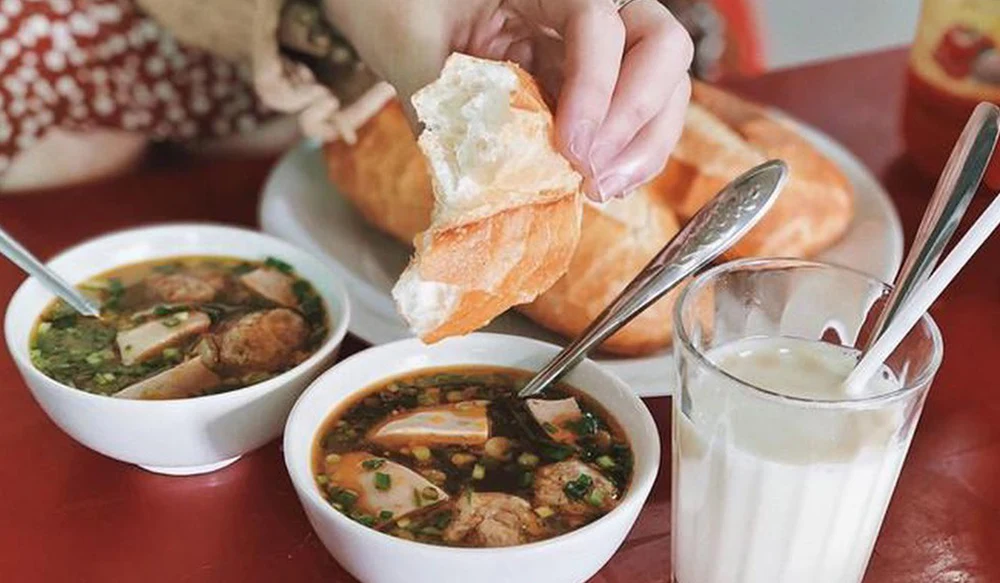 Kinh nghiệm du lịch Đà Lạt tự túc cho người mới 63 Banh Mi Xiu Mai O Da Lat