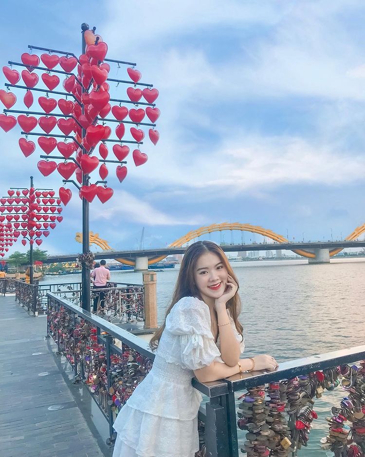 50 địa điểm du lịch Đà Nẵng HẤP DẪN NHẤT bạn tha hồ lựa chọn 126 Cau khoa tinh yeu