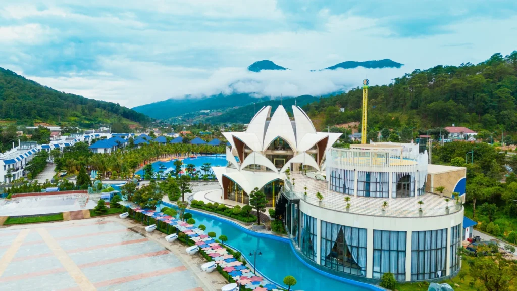 50+ Địa Điểm Du Lịch Đà Lạt Nổi Tiếng 143 Thac Prenn Va Khu Vui Choi Tai Tea Resort Prenn Da Lat