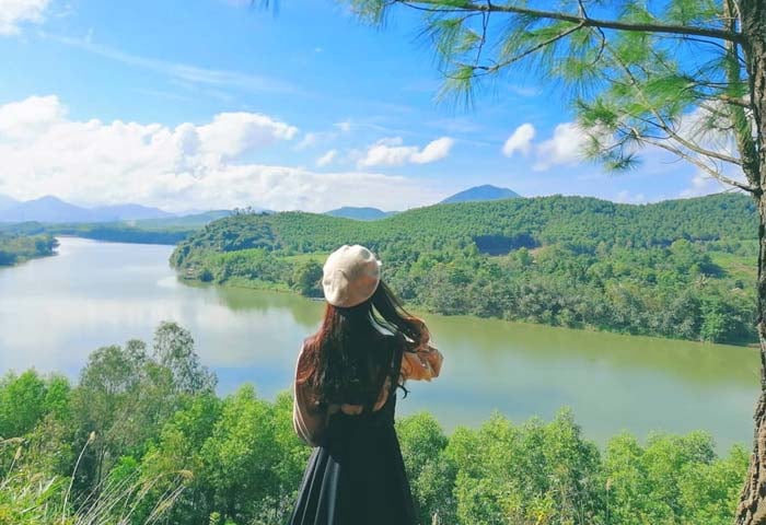 15+ Địa điểm du lịch Huế "hớp hồn" du khách 43 nui ngu binh hue